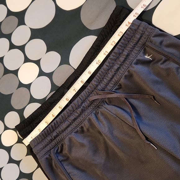 Ladies 2 pairs Danskin dri-more shorts, size M - Picture 7 of 8